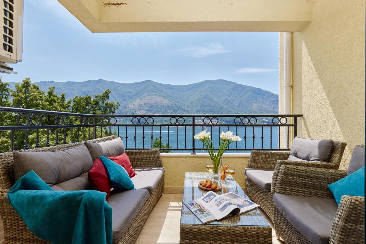 Iva'S Sea View Balcony Lägenhet Kotor Exteriör bild